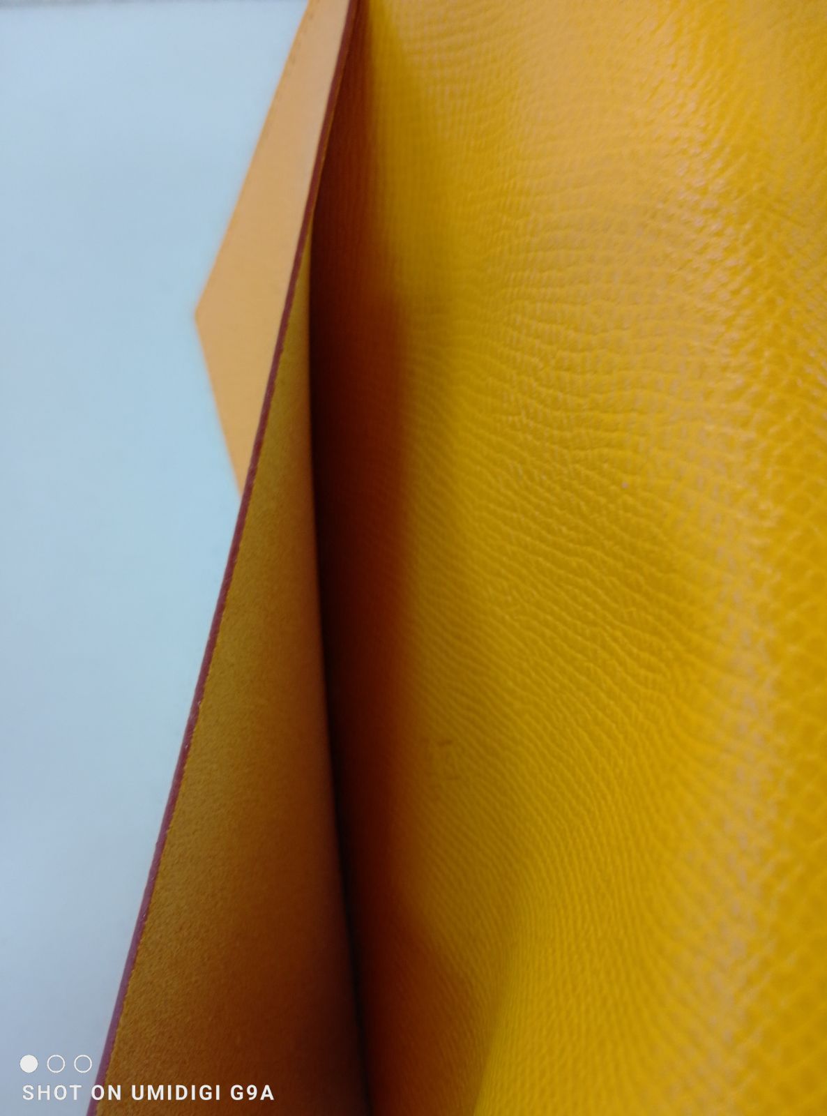 グローブトリッター 手帳カバー