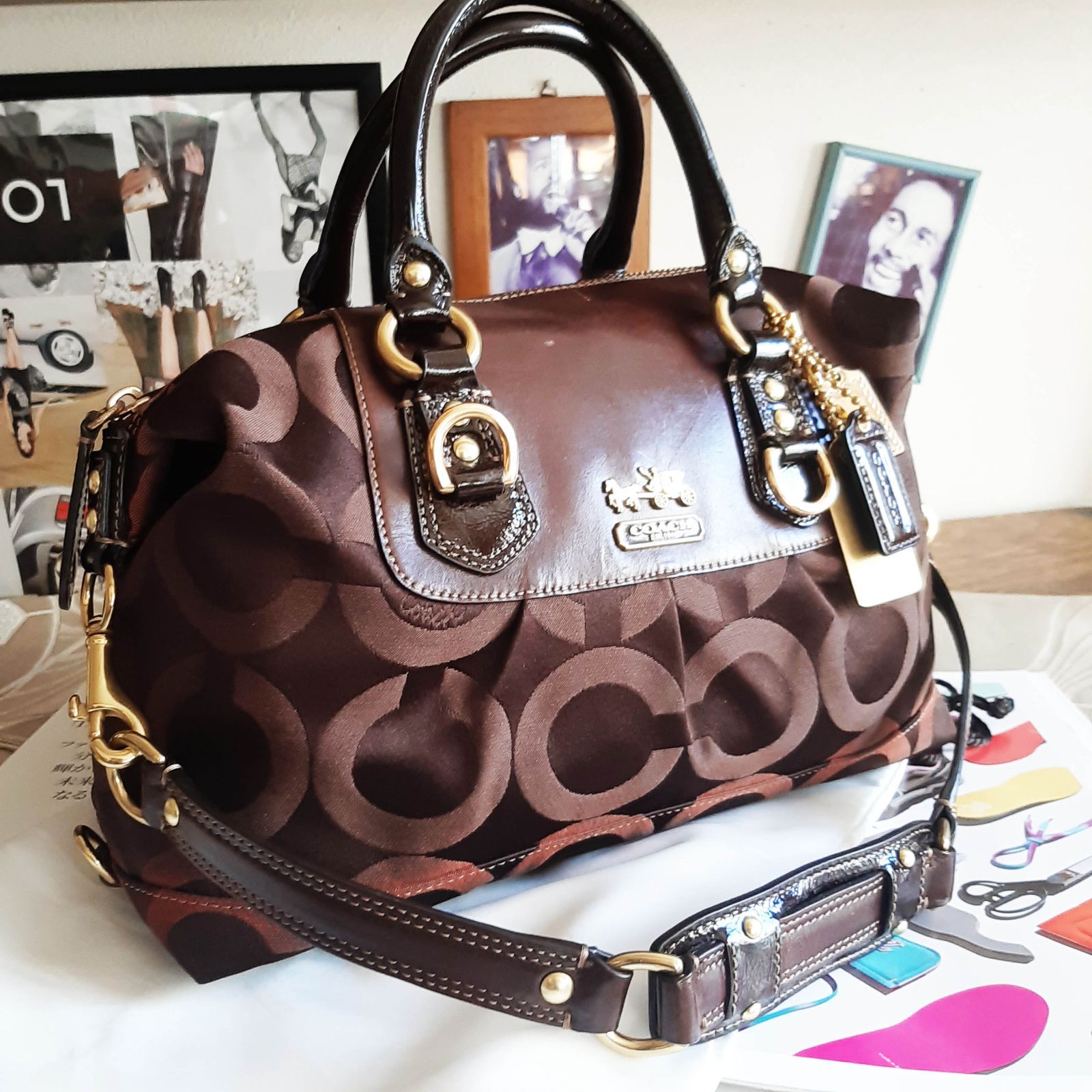 コーチ シグネチャー ショルダーバッグ COACH HBB04