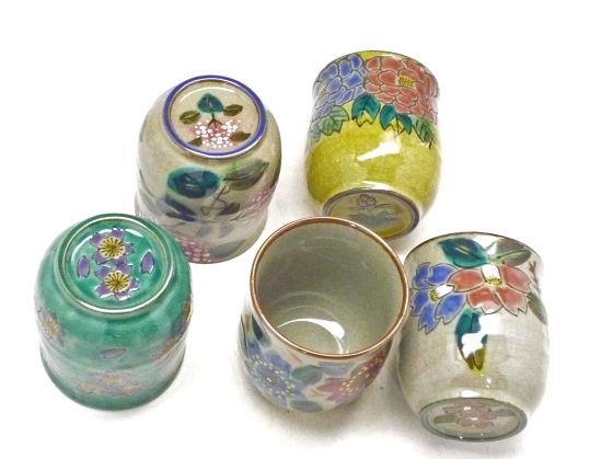 メーカー直送 九谷焼 五客お湯呑 湯飲み 小 手描き花柄 コンビ山茶花 和桜 グリーン地桜 がく紫陽花 吉田屋牡丹 シリーズ 裏絵 WWW_OPDRERGINERDOGAN_COM