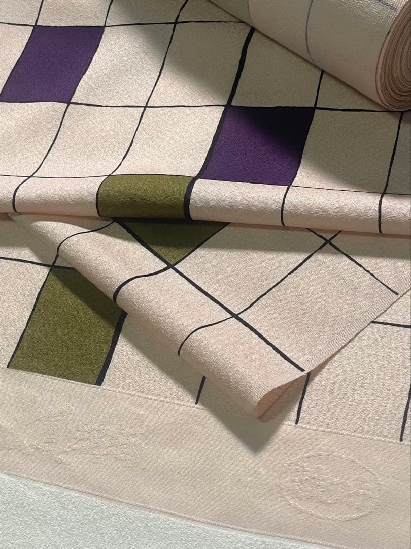 小紋 大鳳縮緬 きたつみ 反物 紋意匠 正絹 SA 025