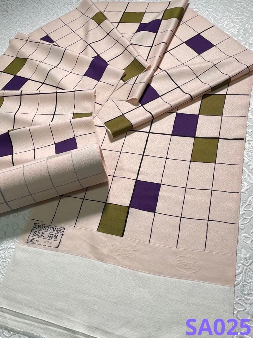 小紋 大鳳縮緬 きたつみ 反物 紋意匠 正絹 SA 025