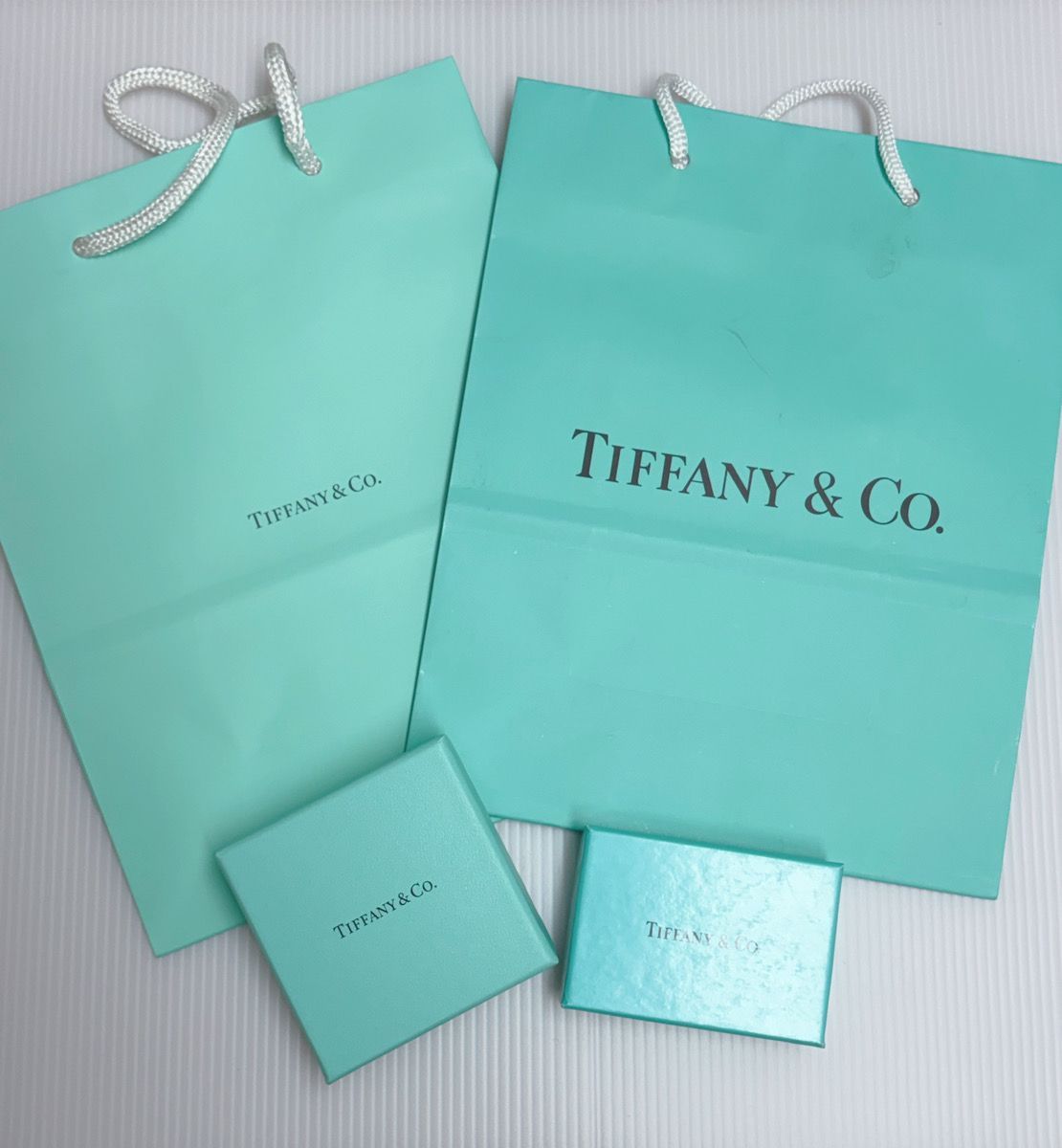 ティファニー アクセサリー 空き箱 空箱 Tiffany ショッパー - メルカリ