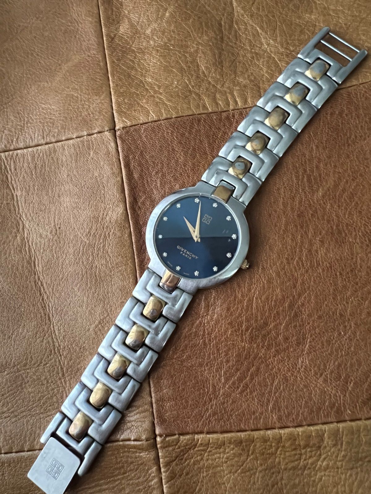 ジバンシー 時計 12 Pダイヤ クオーツ 稼働品 男女兼用