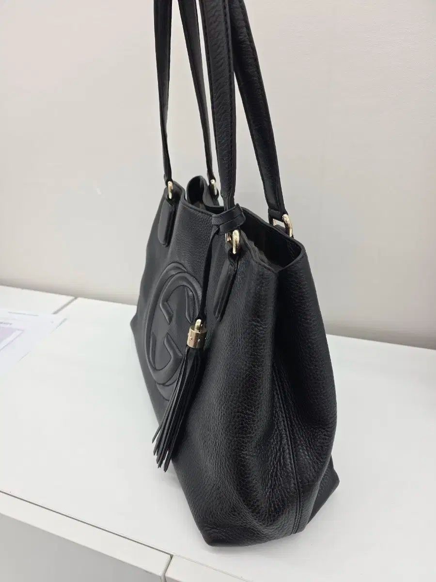 タッセル ショルダーバッグ