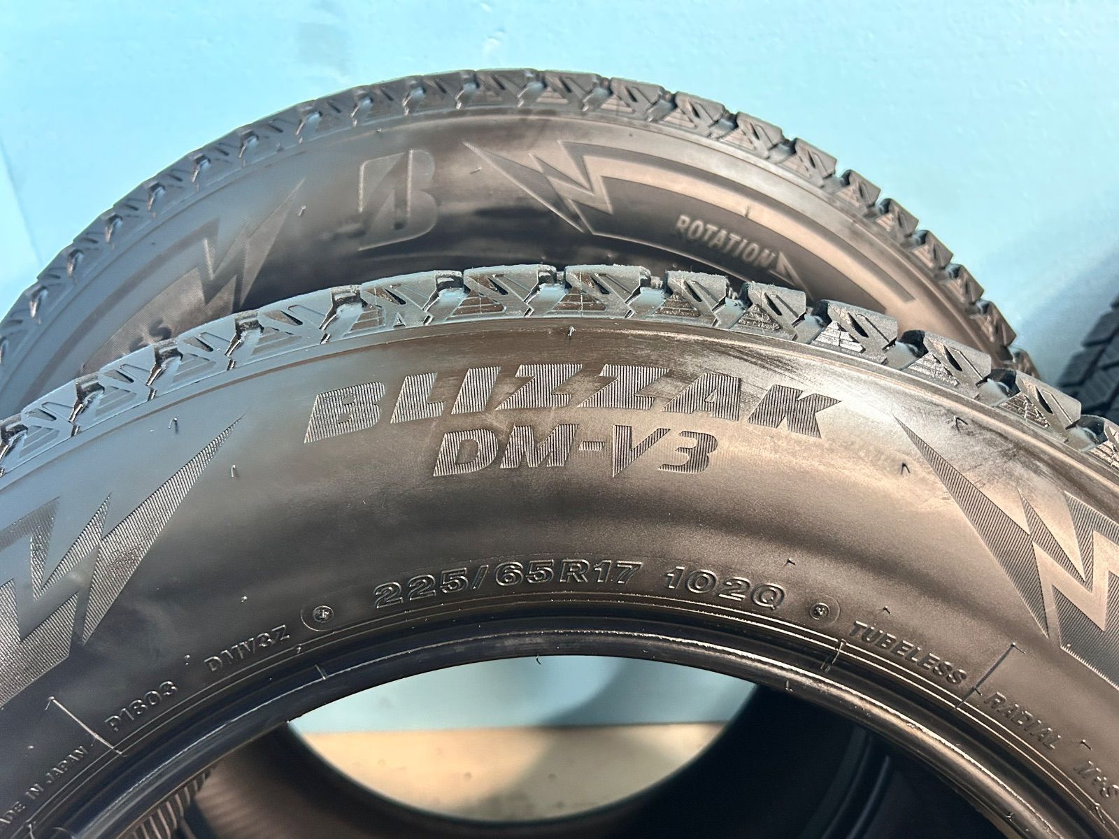 225/65/R17 BRIDGESTONE スタッドレスタイヤ BLIZZAK DM-V3 17インチ 4