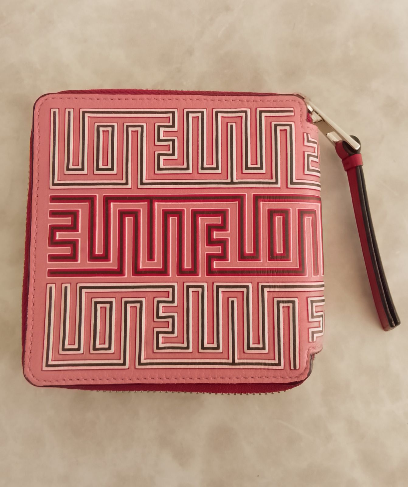 ANZ 34 ロエベ メイズ スクエアジップウォレット ラウンドジップ財布