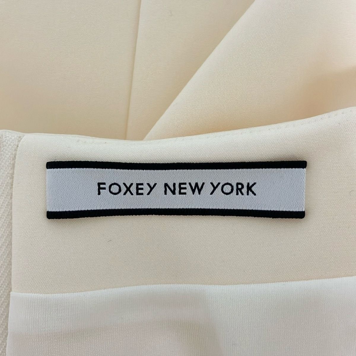 フォクシーニューヨーク　フレアースカート　サイズ40 ホワイト FOXEY NEW YORK(フォクシーニューヨーク) スカート サイズ40 M