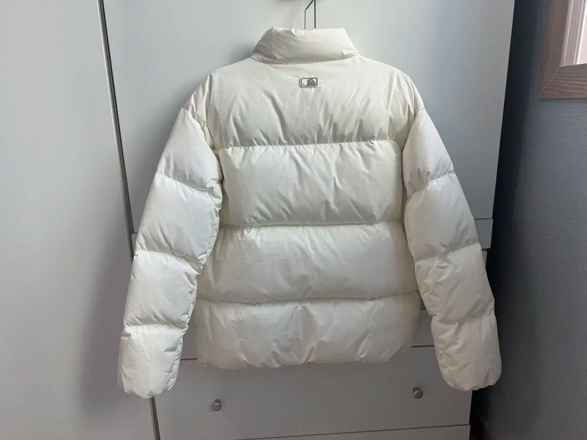 MLB ニューヨーク ヤンキース 白 ダウン アウター