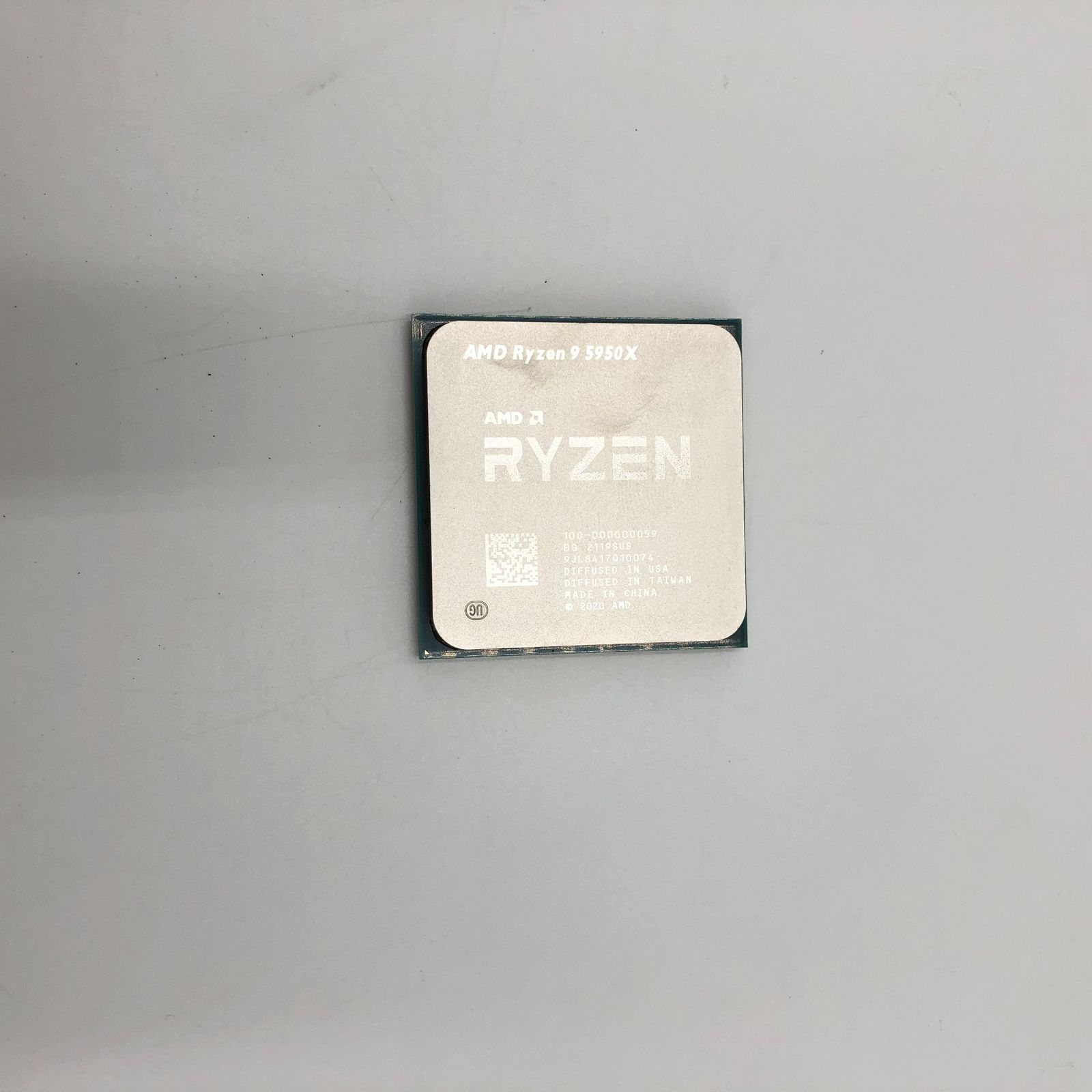 AMD Ryzen 9 5950X without cooler 3.4GHz 16コア 32スレッド 72MB 105W 100-100000059WOF