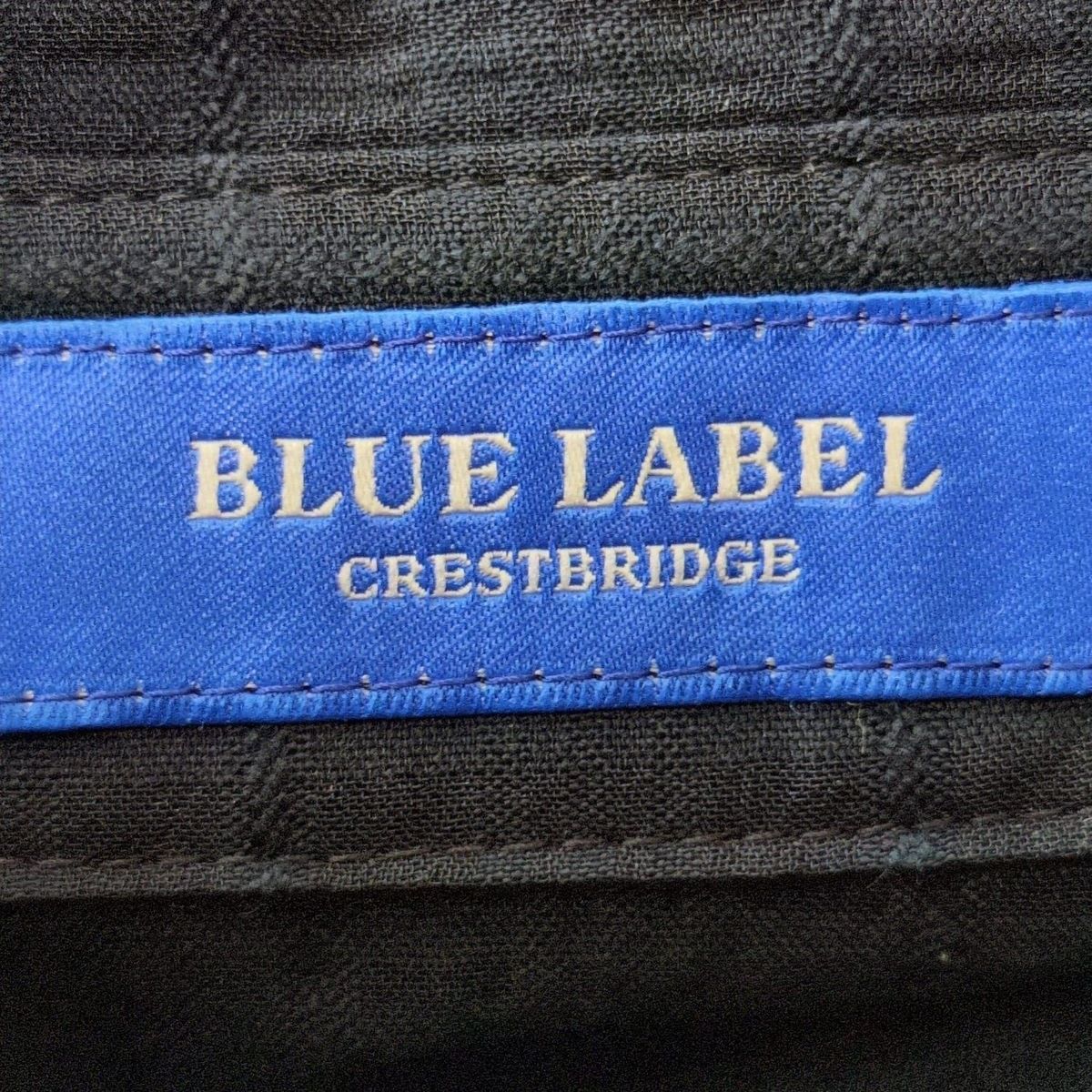 ダークネイビー