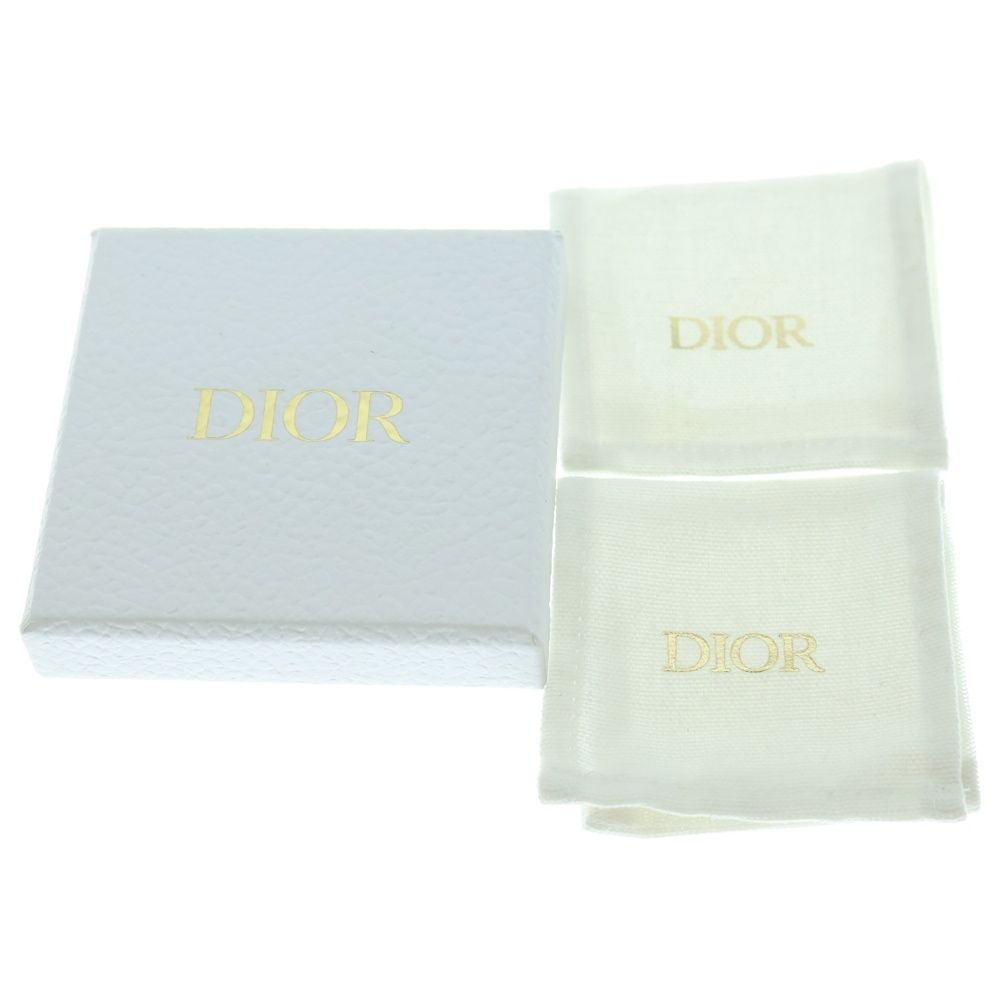 フェイクパールスターピアス