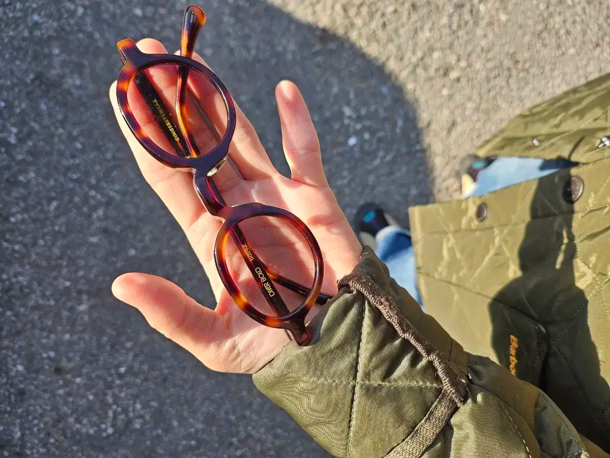 ジンアイウェアダイバーボールドバスク