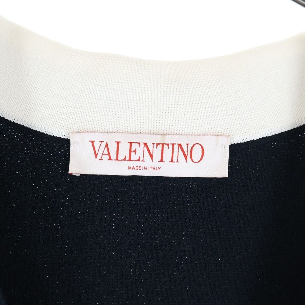 ヴァレンティノガラヴァーニ Vロゴ刺繍