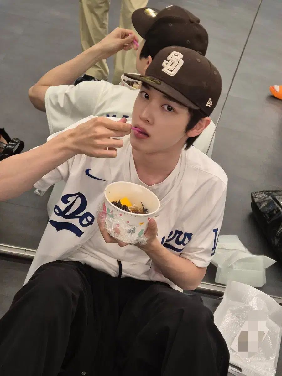 RIIZE（ライズ）ソンチャン（SUNGCHAN）ウォンビン（WONBIN）NEW ERA ニューエラスナップバック帽子