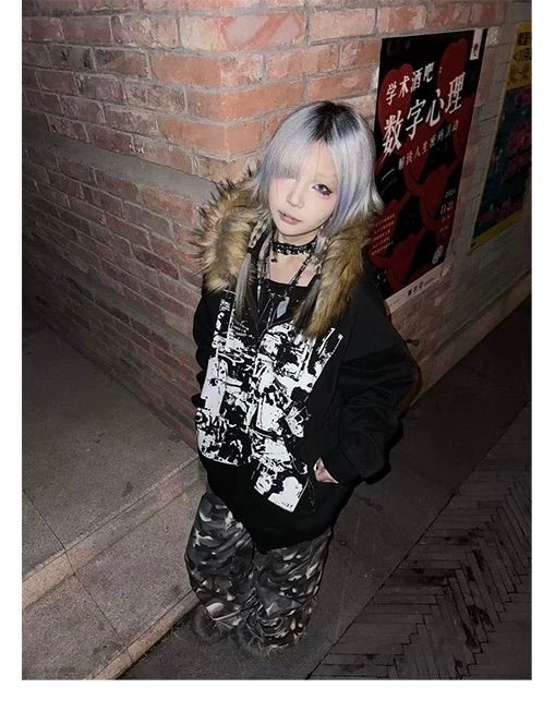 ブラック サブカル ユニセックス メンズ ファー フード パーカー レディース ストリート系 モード系 オーバーサイズ ジップアップ フーディ グラフィックプリント 白 黒 原宿系 秋冬 量産型 地雷系 かわいい カジュアル コーデ