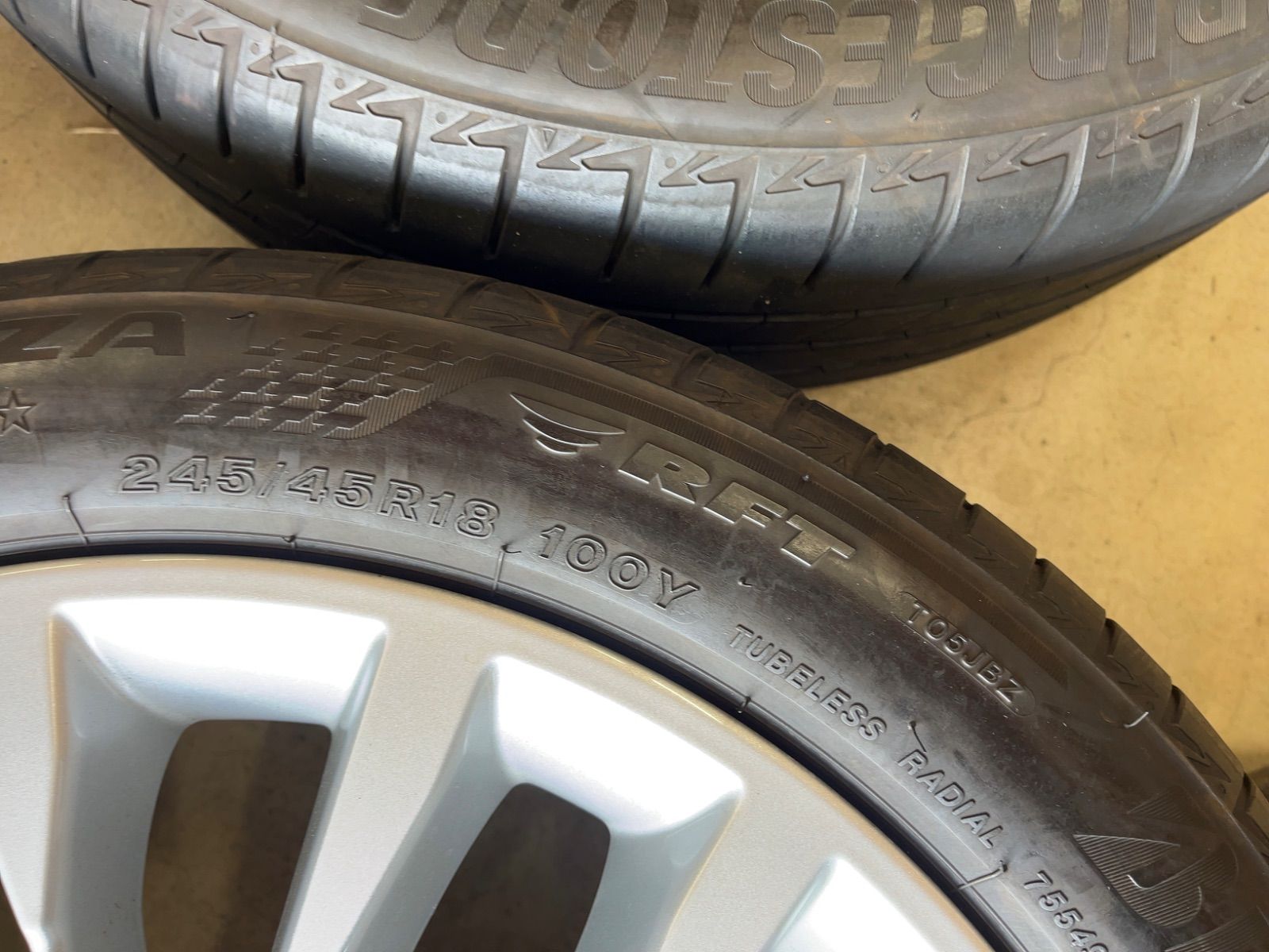 ランフラット 製