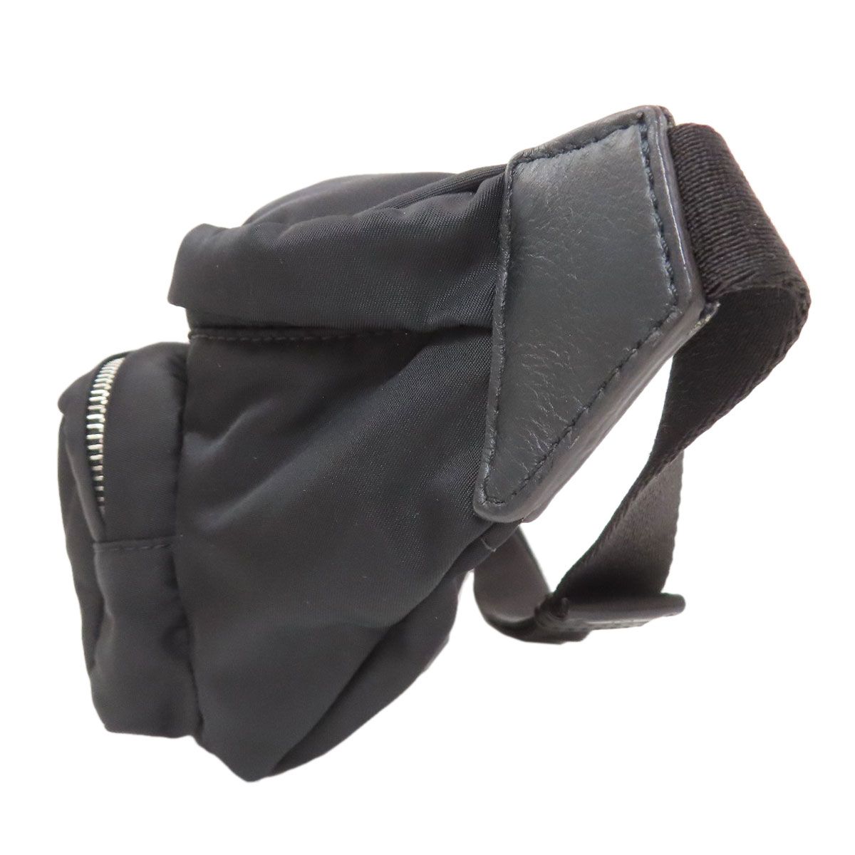 ギフトに最適。 MONCLER モンクレール ロゴ ヒップバッグ ウエストバッグ ナイロン レディース