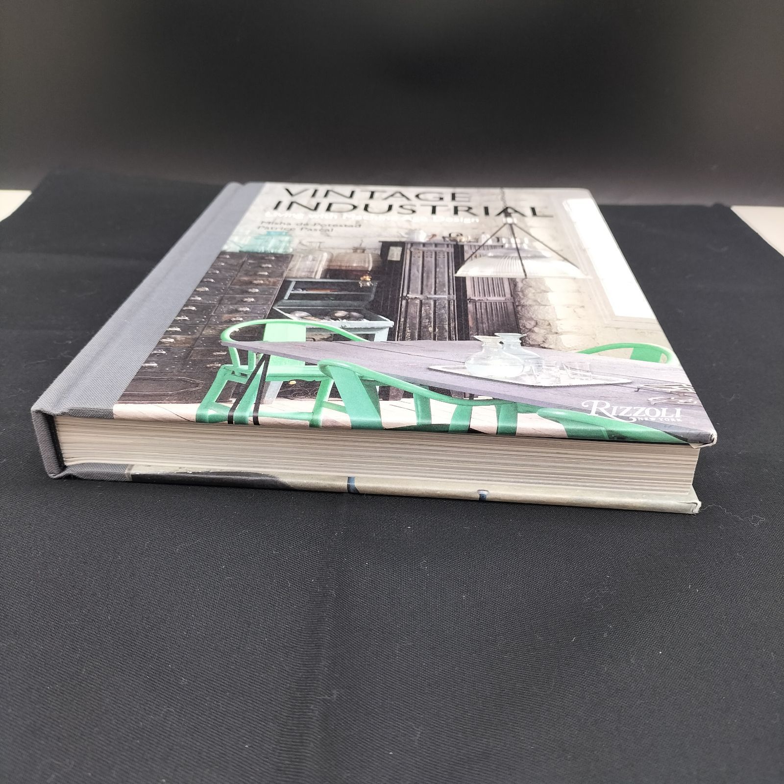 本 VINTAGE INDUSTRIAL 洋書 モデルルーム展示品(M-2511IN7) - メルカリ