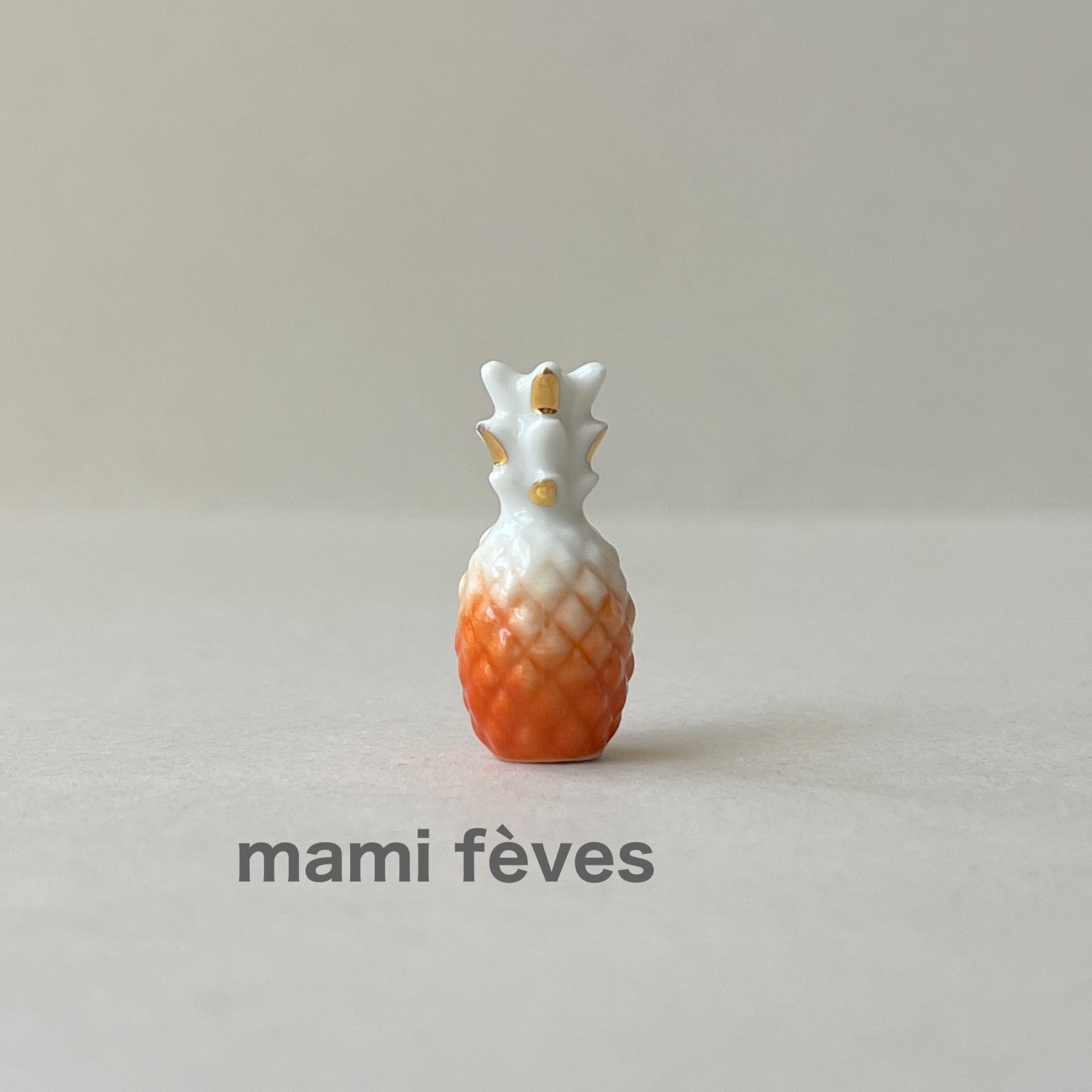 13点おまとめ　フランスの教会他　フェーブ　フェーヴ　フランス　陶器　ミニチュア フェーヴ＊フランスのお菓子に入れる小さな陶器♪フクロウ8個セット