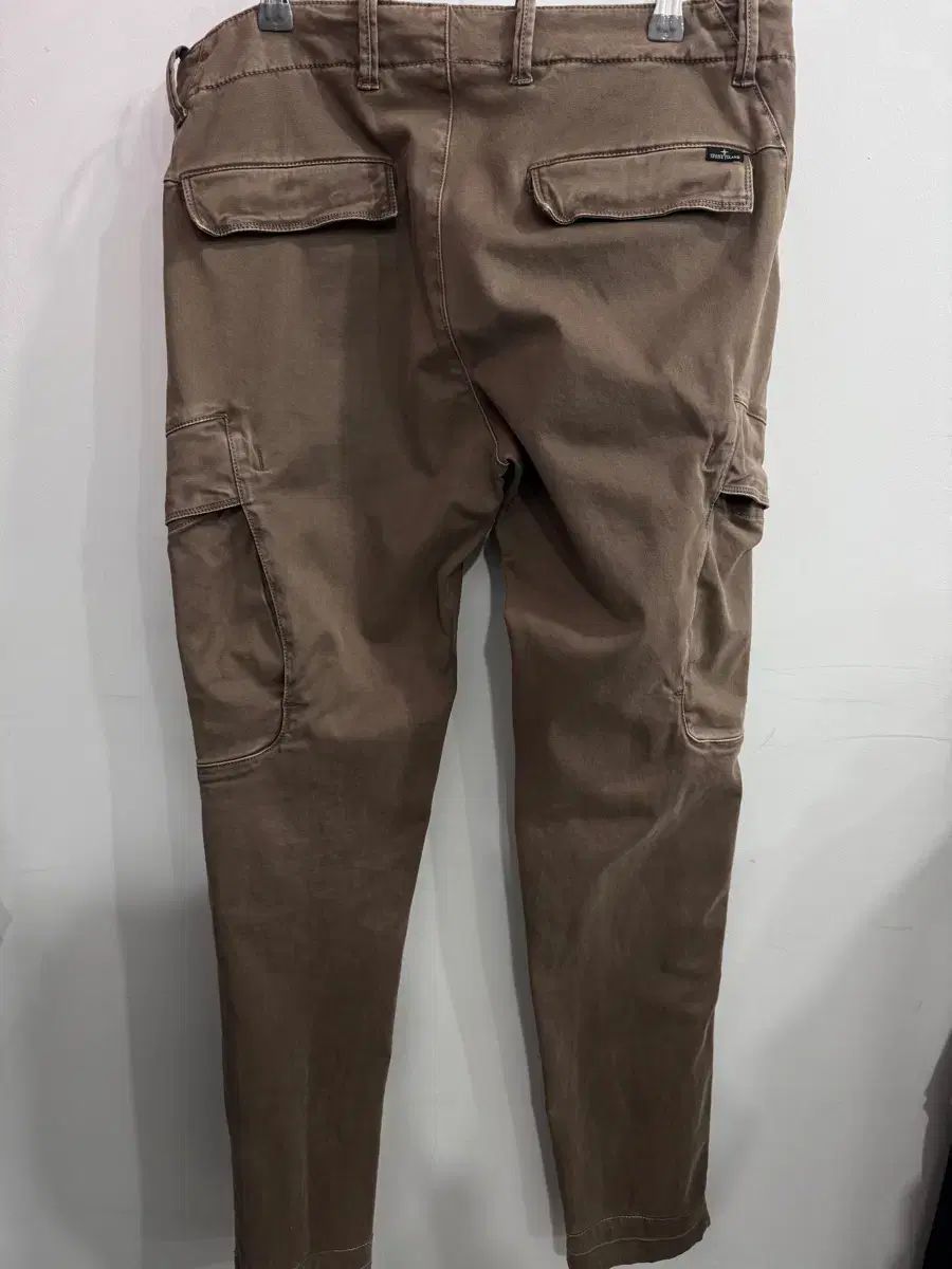 ストーンアイランド カーゴパンツ 82