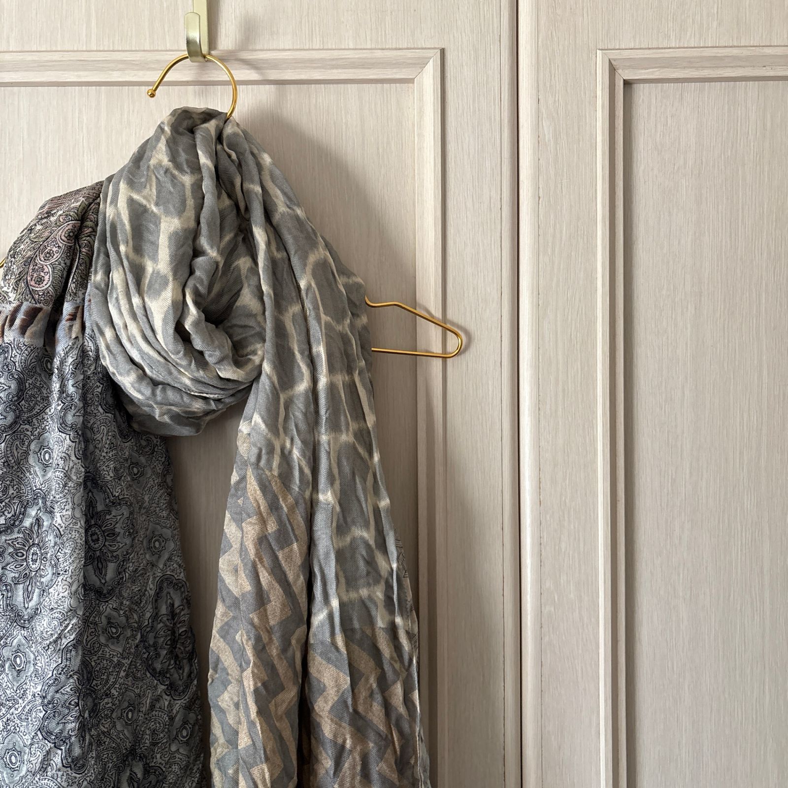 Pierre-Louis Mascia ピエールルイマシア 総柄 カシミヤ カシミア cashmere ストール stole お呼ばれ デート オフィスカジュアル 食事会 大判 animal アニマル