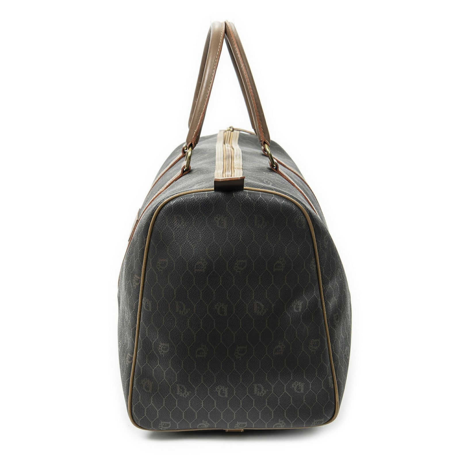 ラージ トラベル