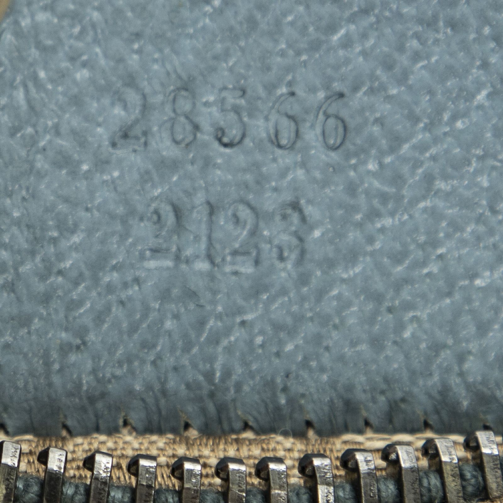 グッチウエストポーチベージュ ブルーGGキャンバスA