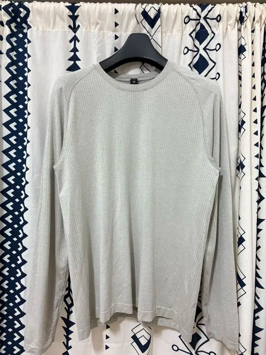  lululemon ルルレモン メタル メンテ テック ロングスリーブ シャツ ヨガウェア ヨガ ピラティス