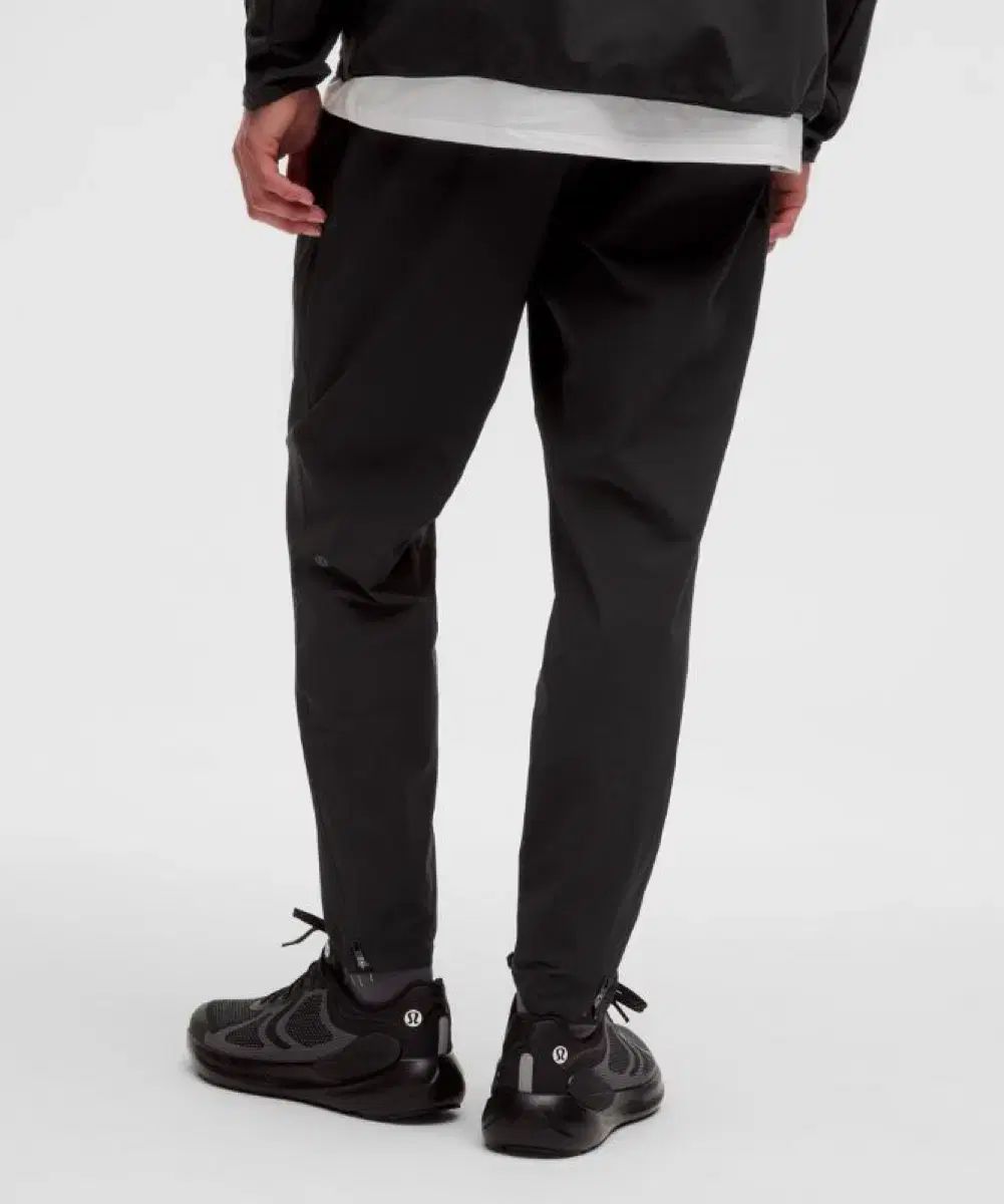 ルルレモン フェイス ブレーカー パンツ