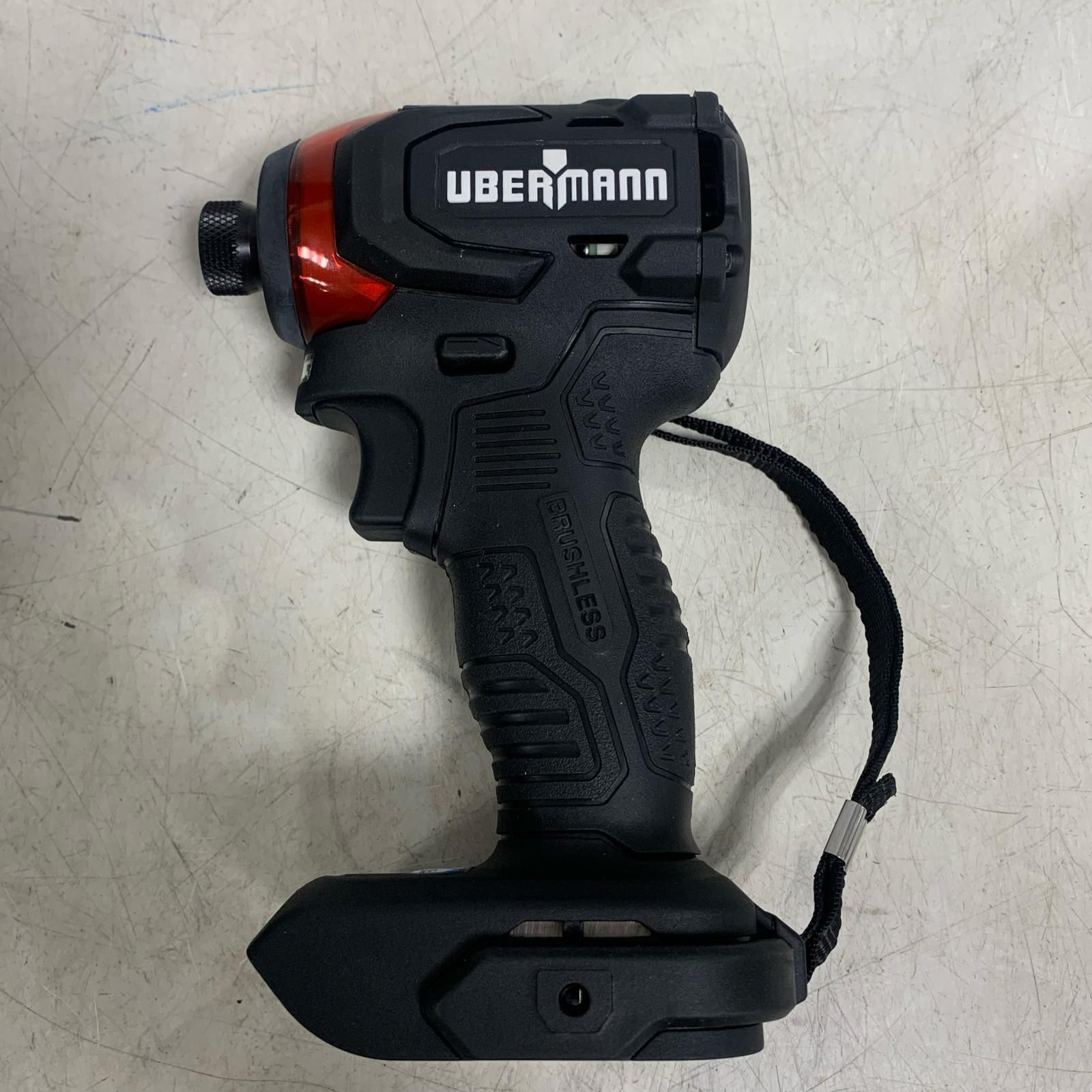 ♭♭UBERMANN 18V 充電式インパクトドライバ 充電器 充電池2個 ケース付 UB18VIDⅡ50BPCG ブラック