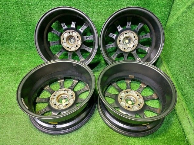 エアノヴァ ﾉｱ ｳﾞｫｸｼｰ ｴｽｸｧｲｱ ホイール アルミ ガンメタ 15インチ 6 J 5穴 4本 114 3 53