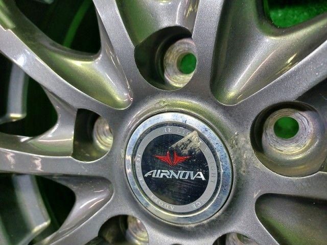  エアノヴァ ﾉｱ ｳﾞｫｸｼｰ ｴｽｸｧｲｱ ホイール アルミ ガンメタ 15インチ 6 J 5穴 4本 114 3 53 15インチ ホイール