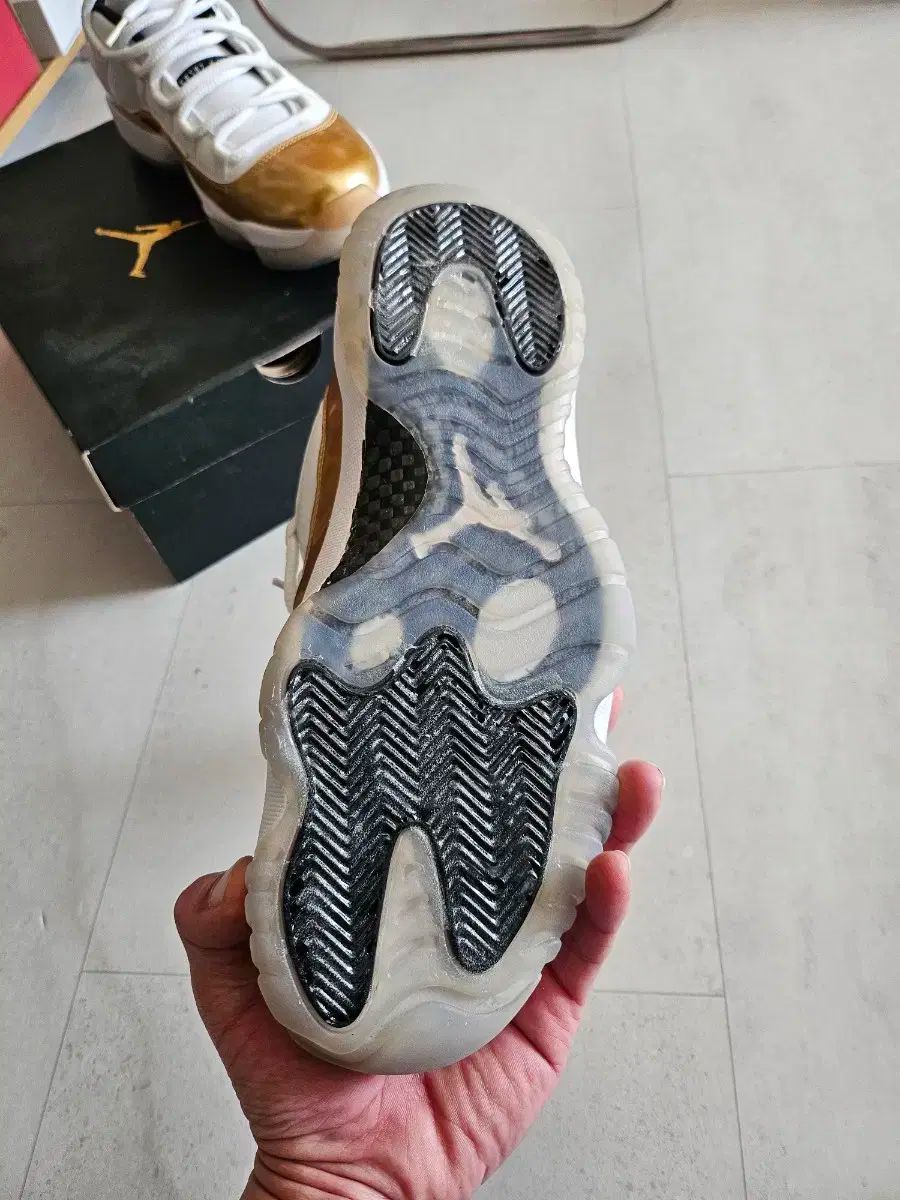 ジョーダン11 クロージング