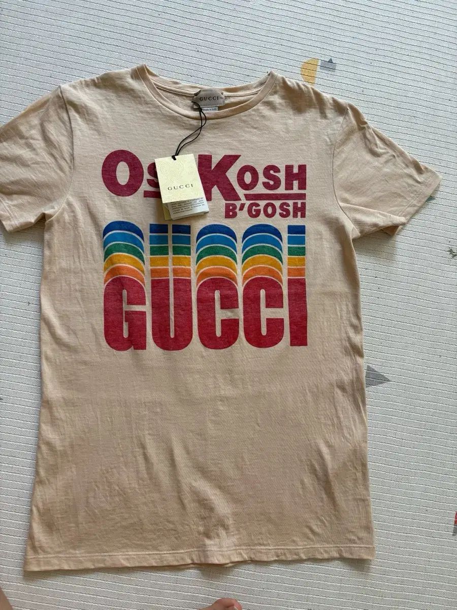 グッチ レインボー 半袖Tシャツ 12Y