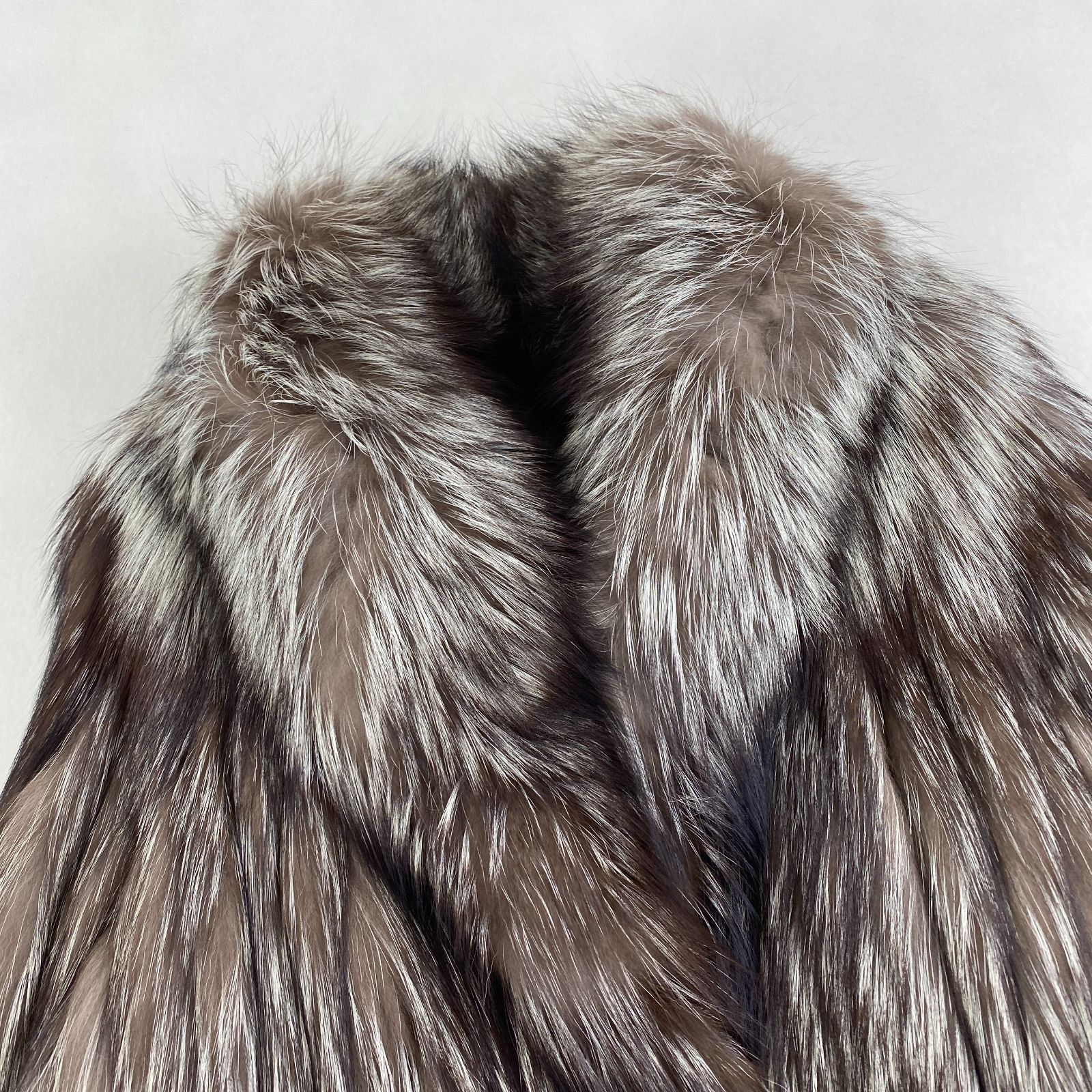 美品 毛皮コート SAGA FOX サガフォックス シルバーフォックス - メルカリ