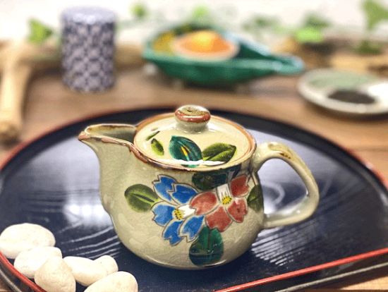 メーカー直送 九谷焼 急須 小 コンビ山茶花 裏絵