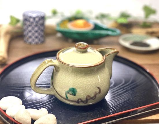 メーカー直送 九谷焼 急須 小 コンビ山茶花 裏絵