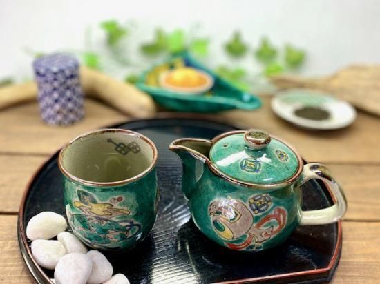 メーカー直送 九谷焼 急須2点セット 小 宝尽くし緑塗り 裏絵