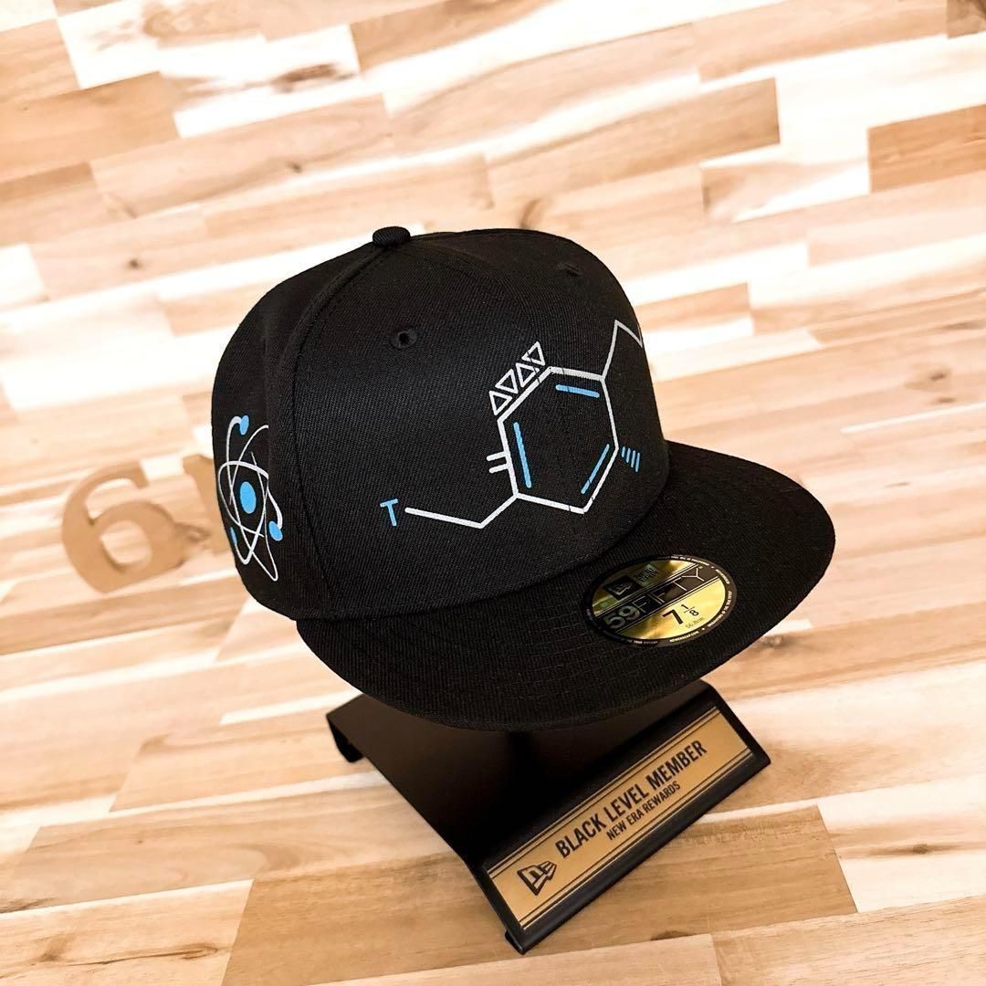 ニューエラ×ランページ コラボ DNAキャップ 5周年 記念 黒×青 イニシャル 幾何学模様 ブラック×ブルー