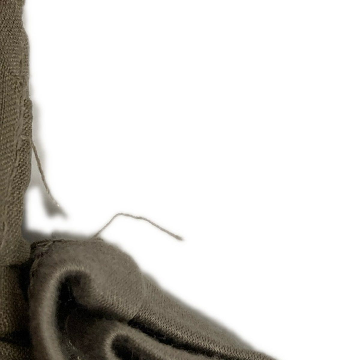 グレーベージュ