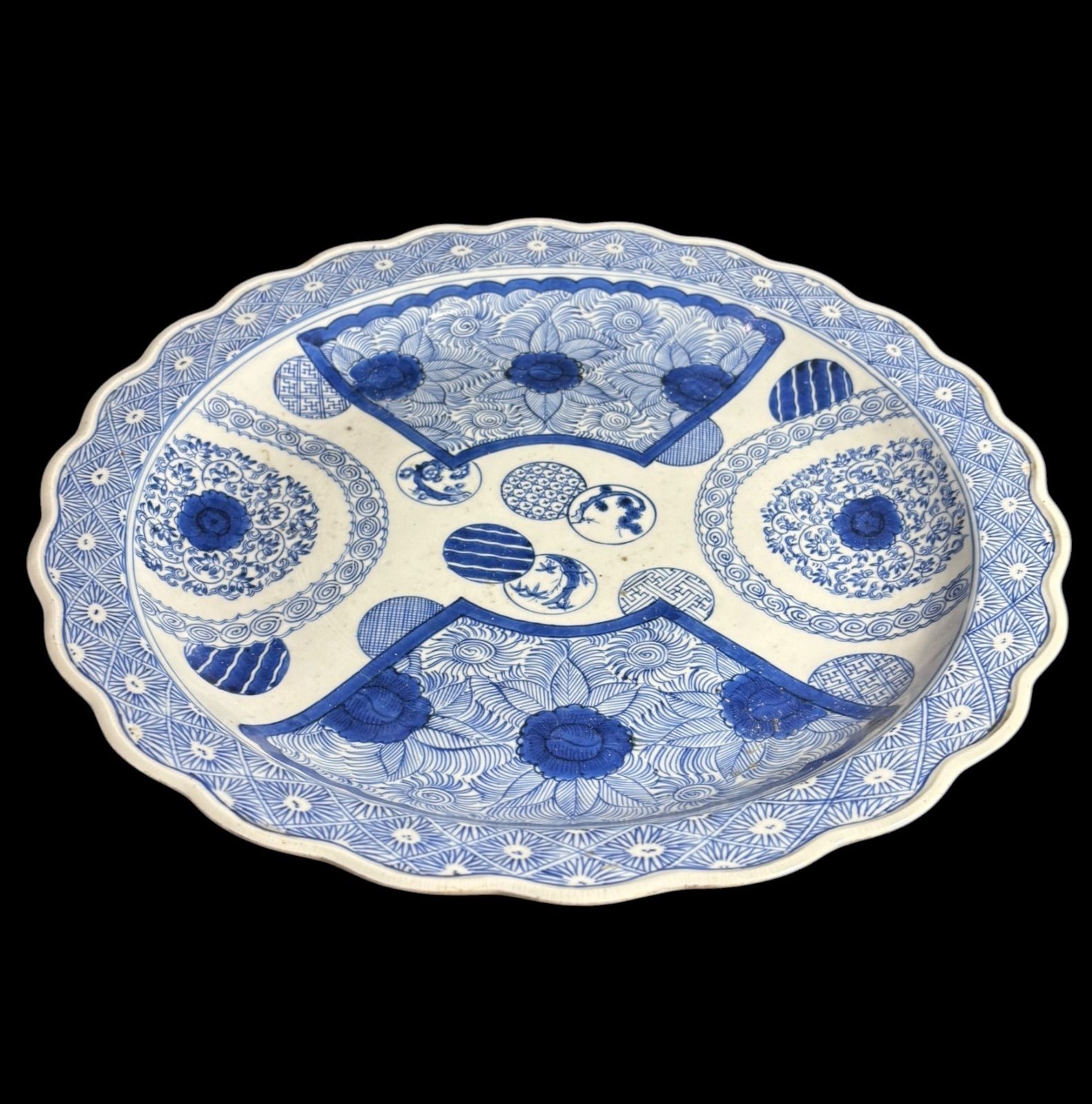 太明成化年製 古伊万里 松竹梅 草花図 染付 大皿 平皿 取り皿 盛り皿