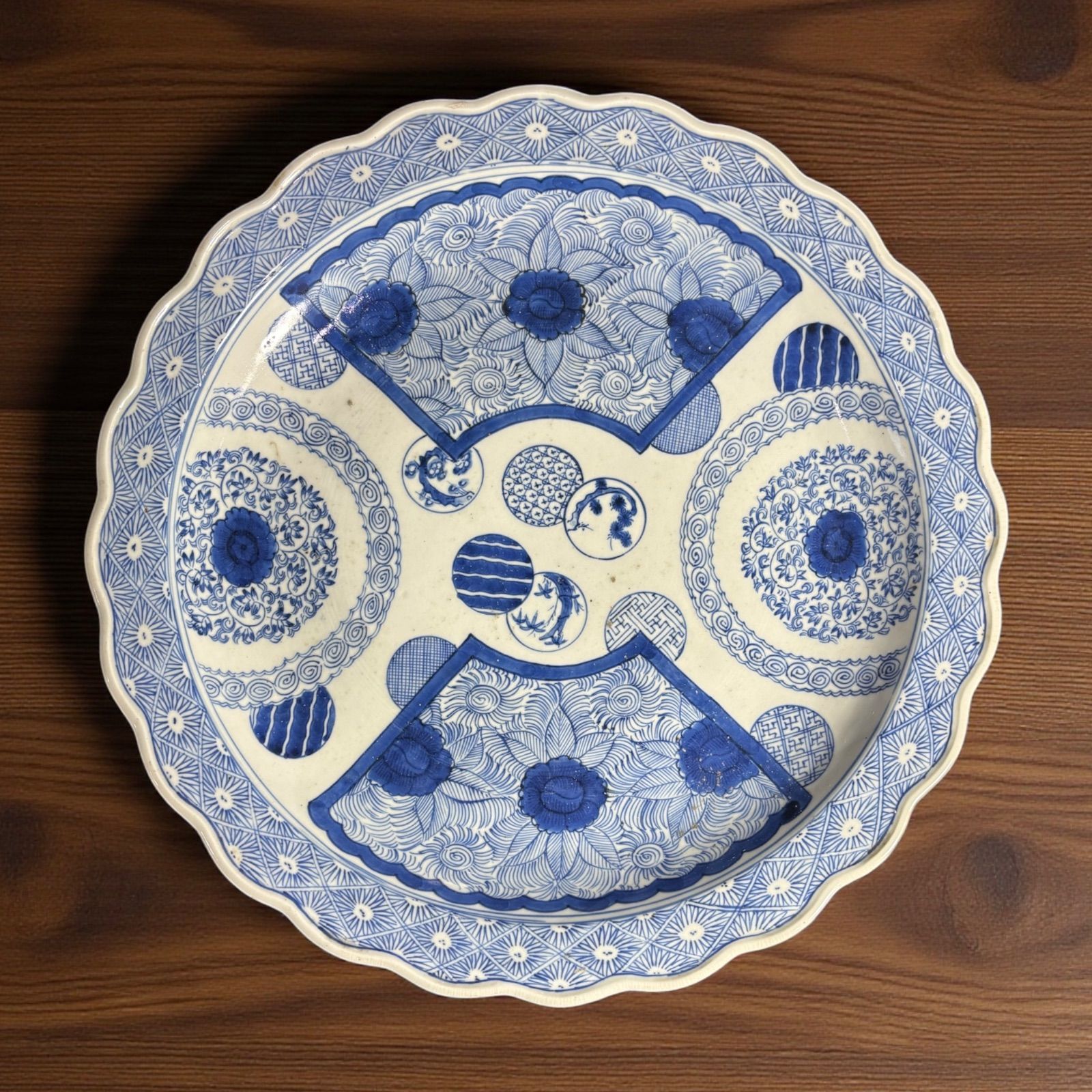 古家蔵出 骨董品 太明成化年製 大皿 鳳 菊 大皿 飾り皿 約47cm 古家蔵出 骨董品 太明成化年製 大皿 鳳 菊 大皿 飾り皿 約