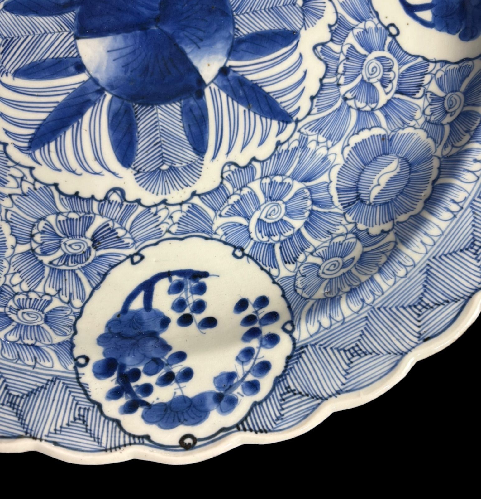 古伊万里 草花図 染付 大皿 裏印 平皿 取り皿 盛り皿 飾り皿 和食器