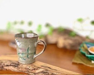 メーカー直送 九谷焼 マグカップ マグ 白兎なでしこ＆ソメイヨシノ 中裏絵