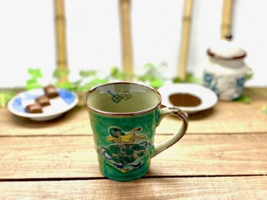 メーカー直送 九谷焼 マグカップ マグ 宝尽くし 緑塗り 中裏絵
