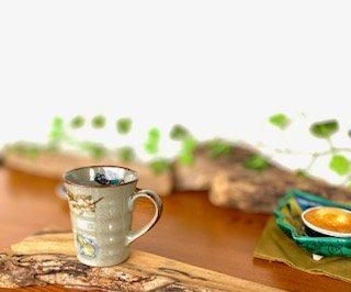 メーカー直送 九谷焼 マグカップ マグ 黄兎しだれ桜 小槌 中裏絵