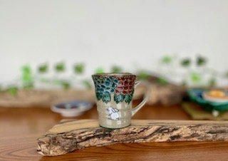 メーカー直送 九谷焼 マグカップ マグ 白兎 色絵牡丹