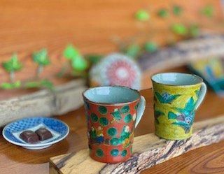 メーカー直送 九谷焼 ペアマグカップ 木米写し＆吉田屋万年青 裏絵 WWW_OPDRERGINERDOGAN_COM