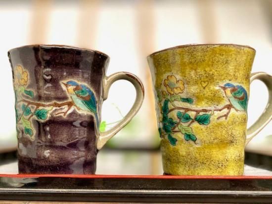 メーカー直送 九谷焼 ペアマグカップ 金糸梅に鳥 紫＆黄塗り 裏絵 WWW_OPDRERGINERDOGAN_COM