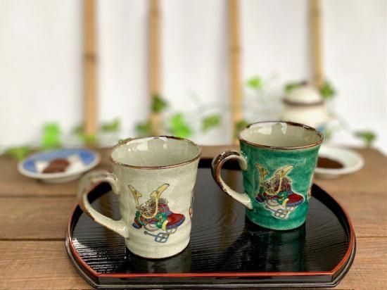 メーカー直送 九谷焼 ペアマグカップ 宝尽くし&宝尽くし緑塗り 裏絵